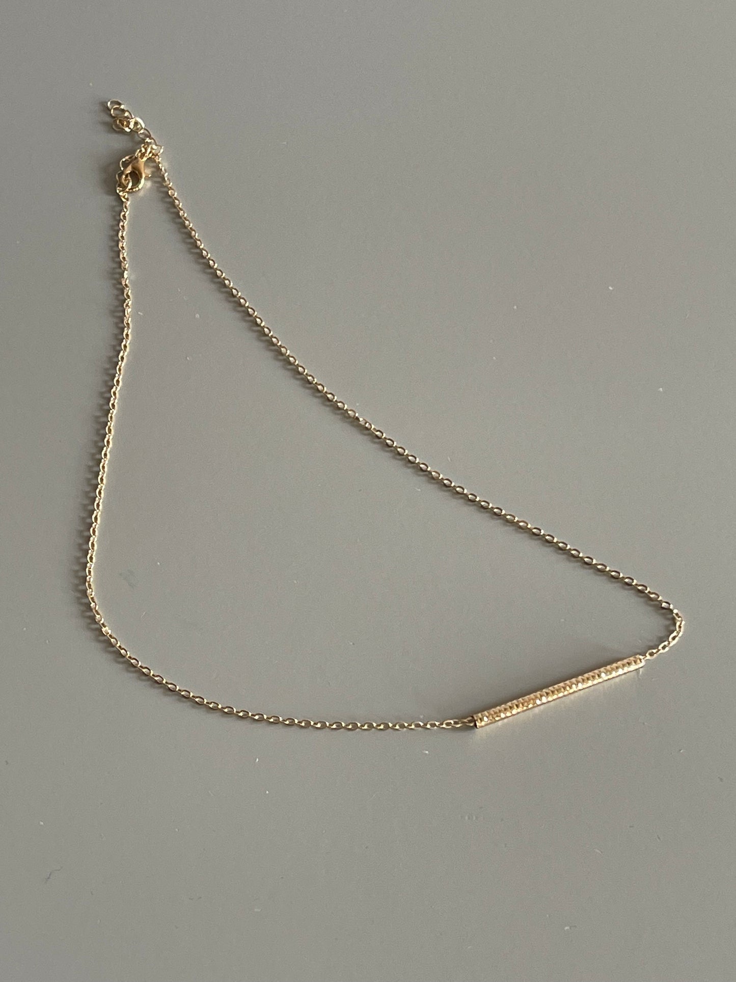 Single Hammered Tube Bar Necklace In Gold