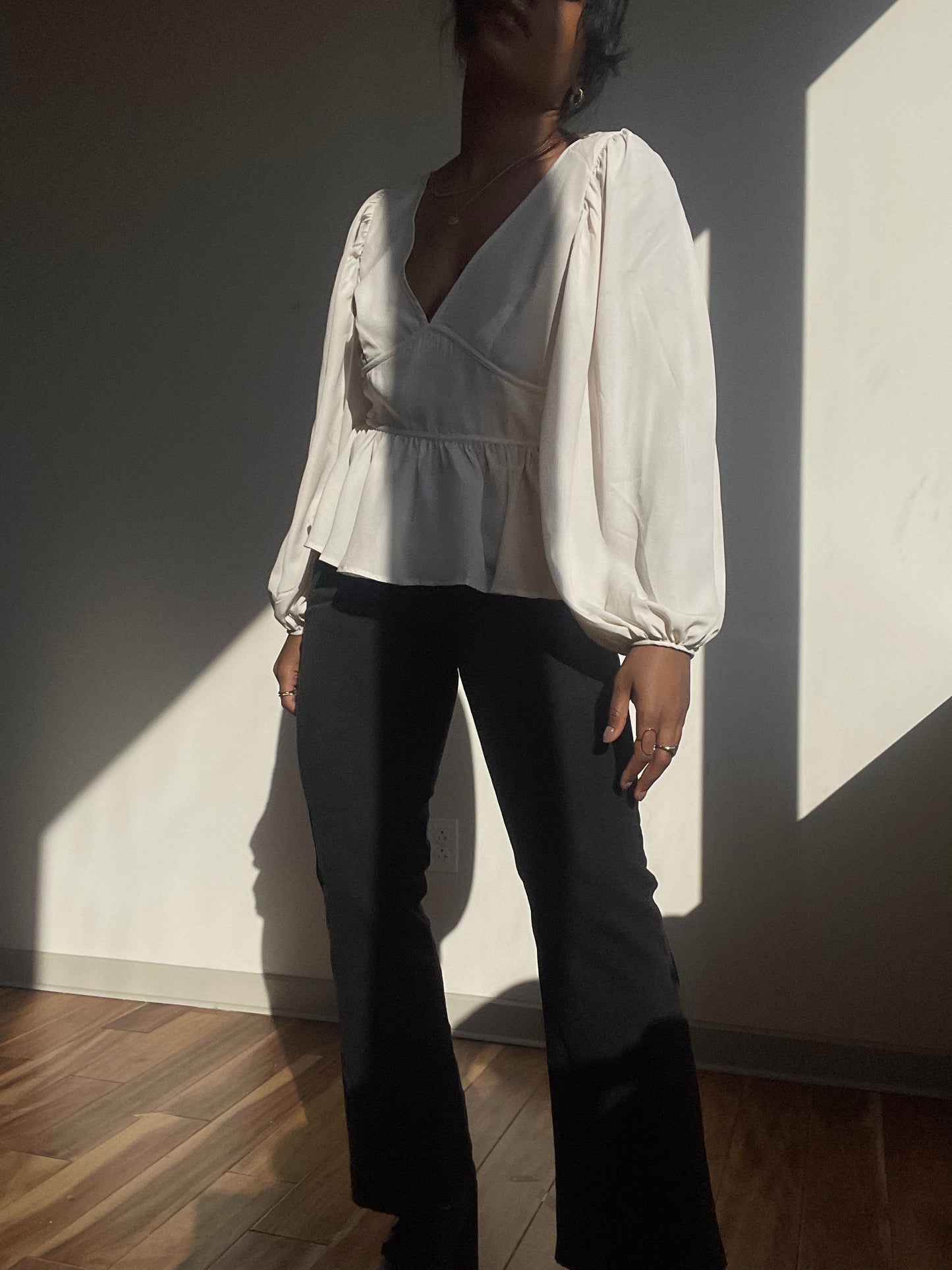 Maddie Balloon Sleeve Top In Cream