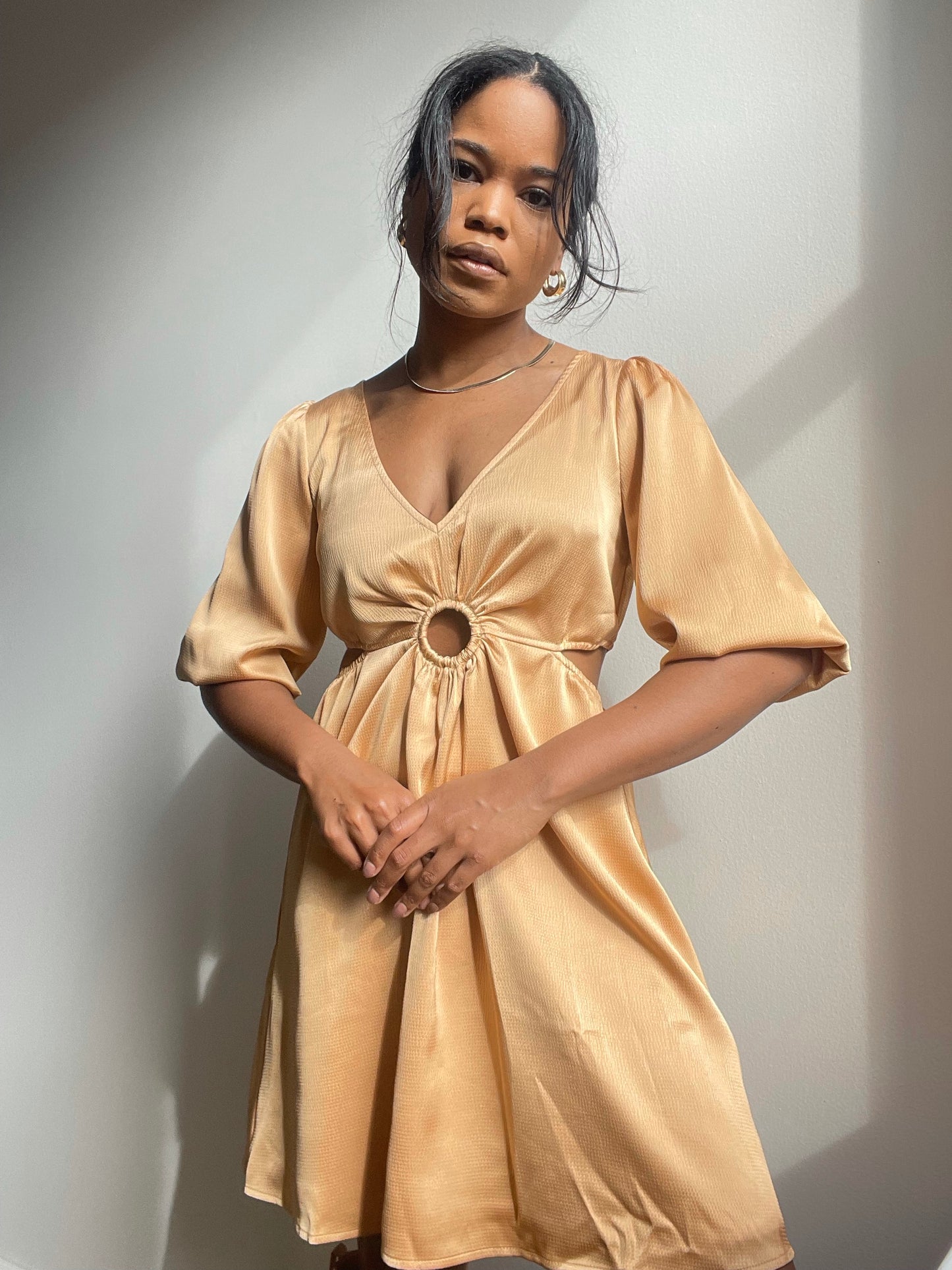 Jane 70s Cutout Mini Dress In Honey
