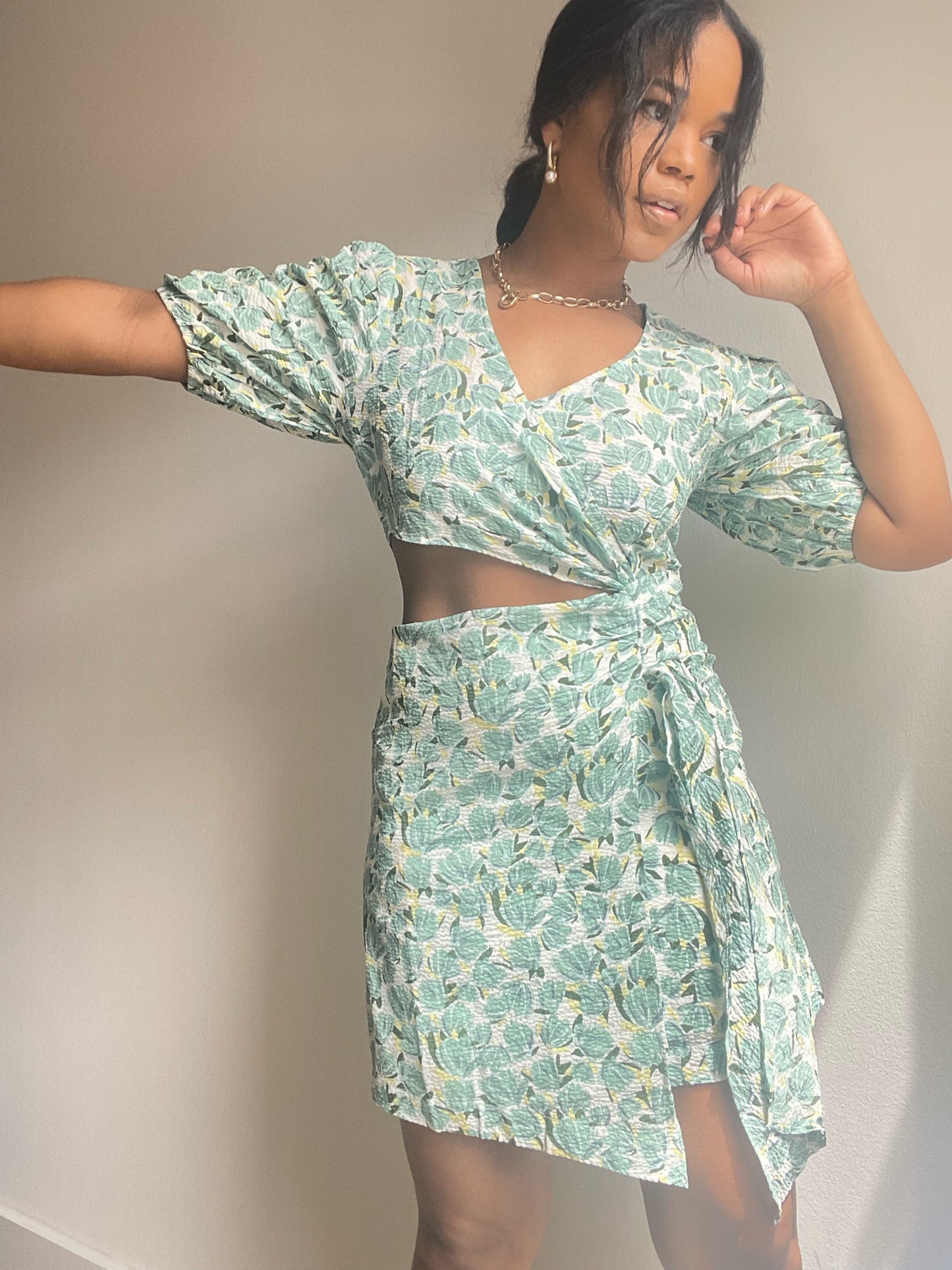 Rachel Side Cut Out Mini Dress In Floral Green