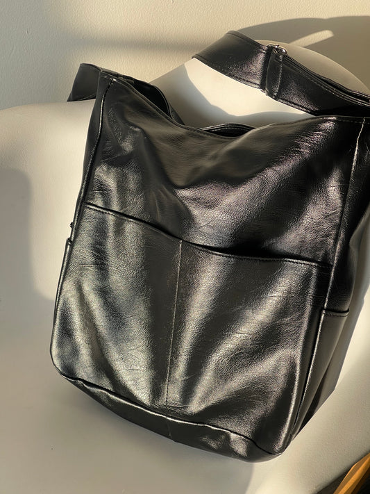 Terry Modern Cargo Tote Bag In Vegan Black
