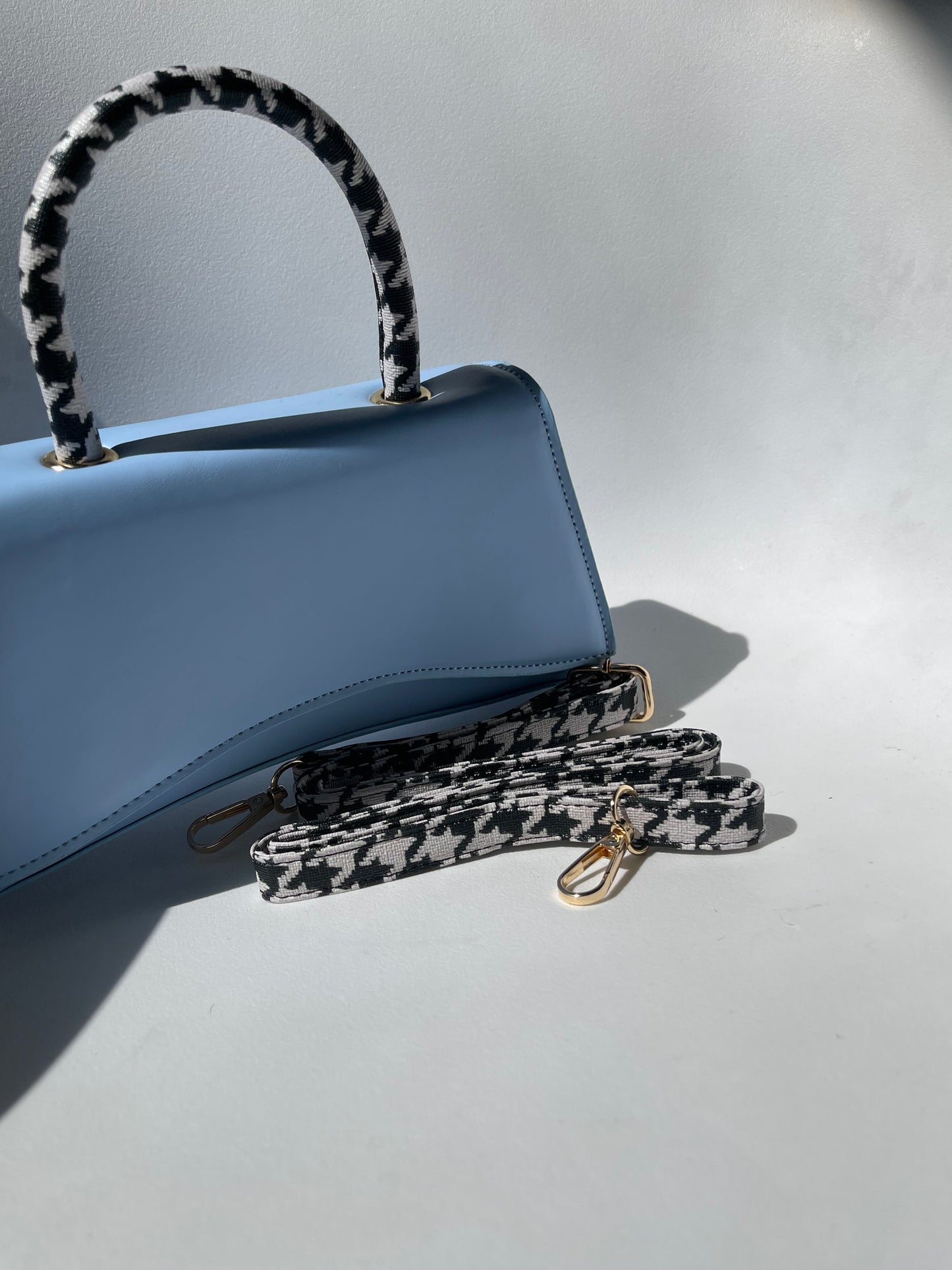 Renei Houndstooth Crossbody Bag In Sky