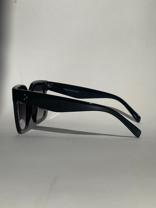 Ellie Oversized Square Sunglasses In Black