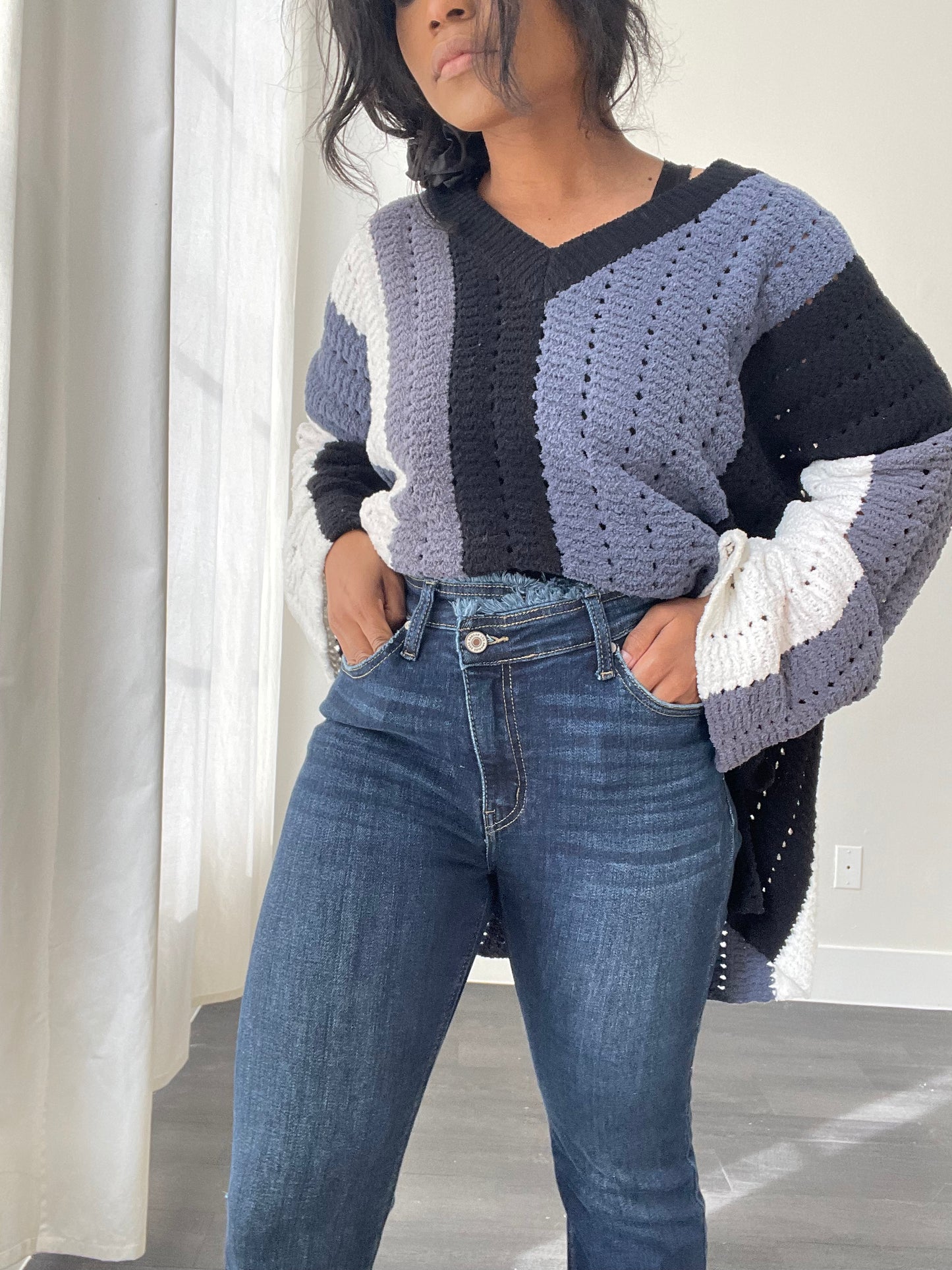 Carly 90s & Flared Jean In Indigo