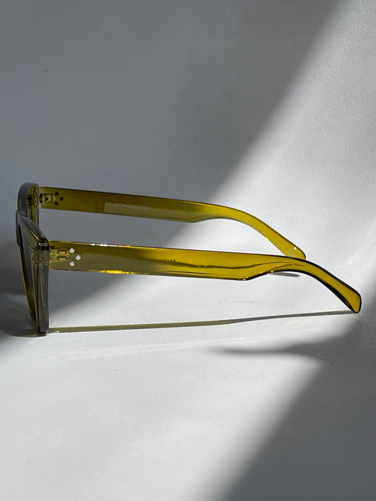 Estrella Square Cat Eye Sunglasses In Green