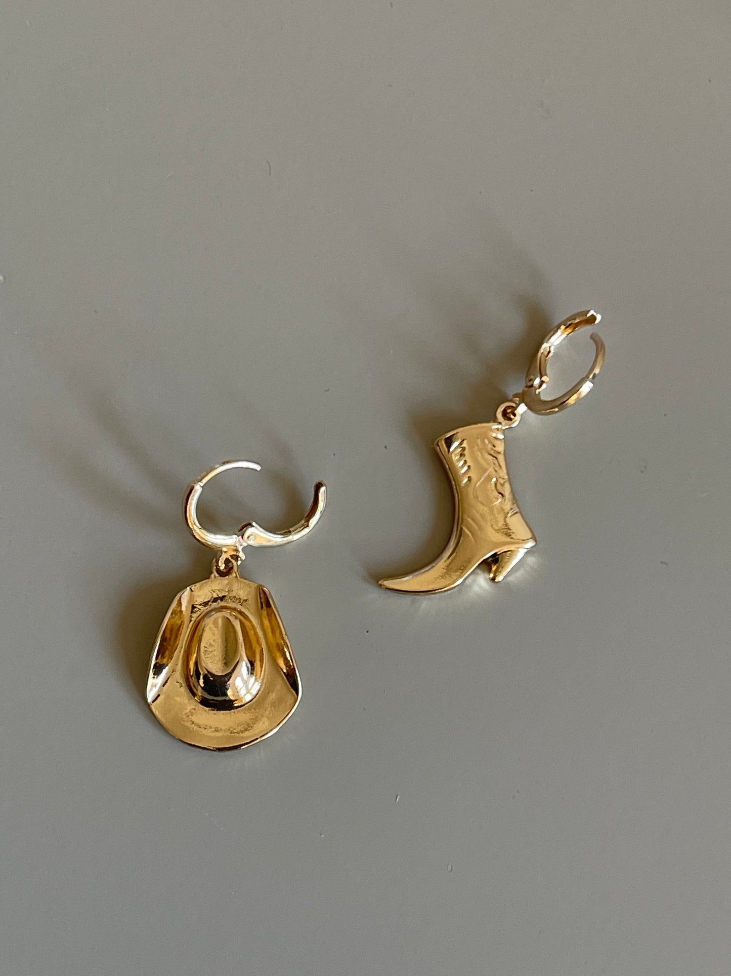 Corky Cowboy Hat & Boot Earring In Gold