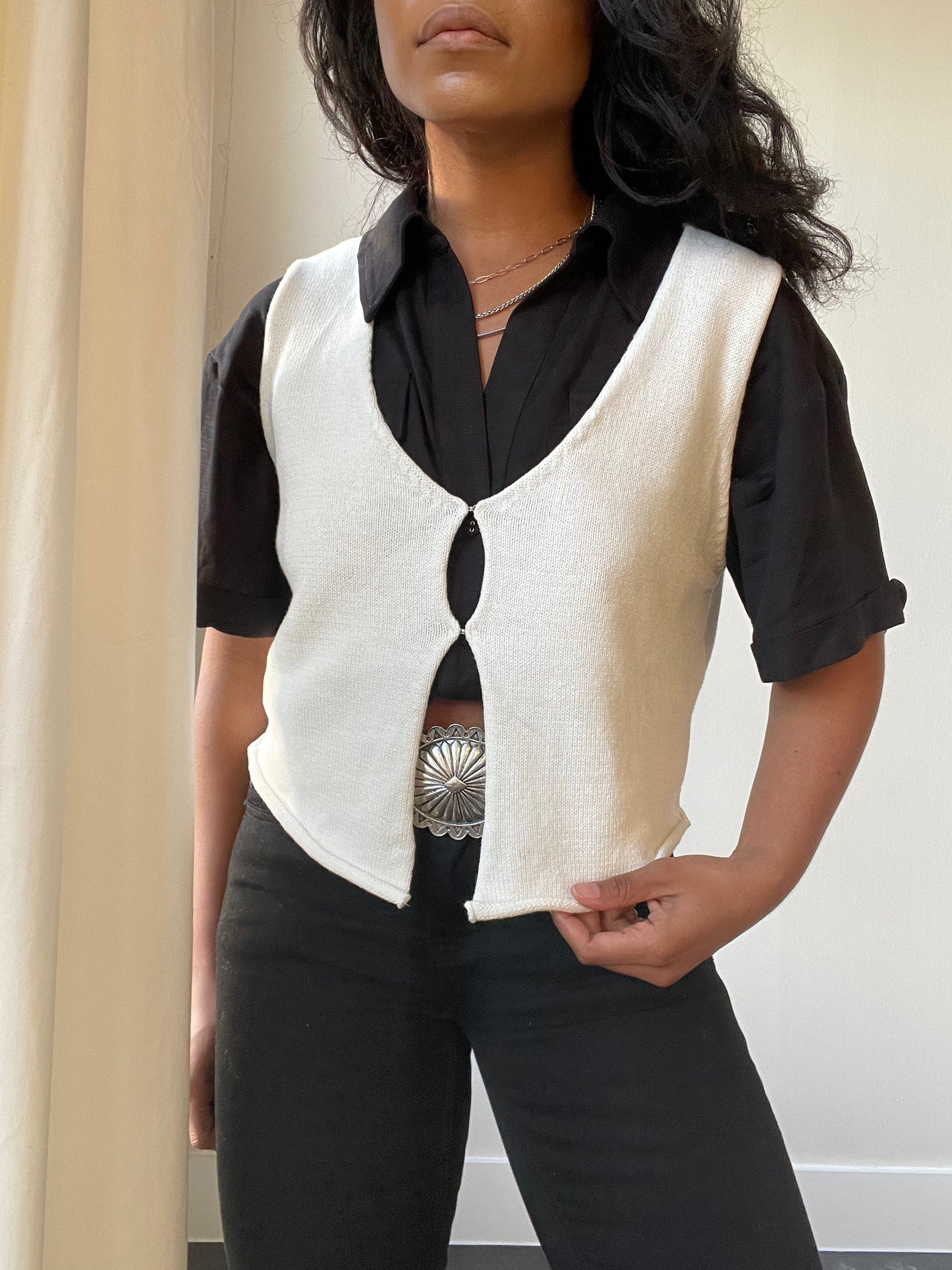 Arlette Double Front Closure Cotton Knit Vest In Ivory