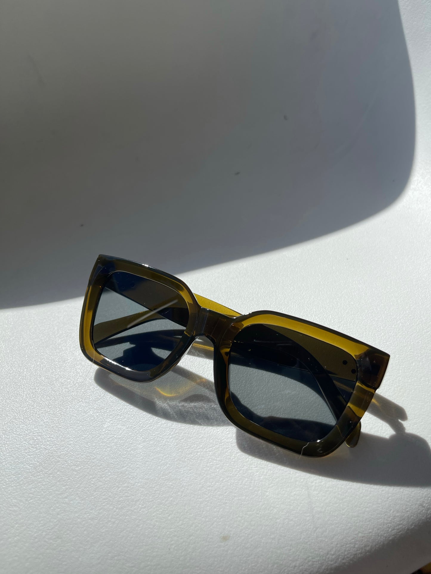 Leah Sunglasses In Olive