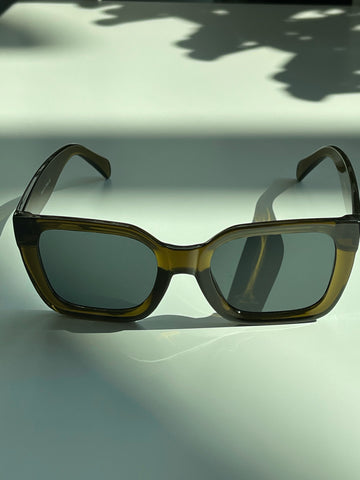 Belinda Bulk Frame Rectangular Sunglasses In Olive