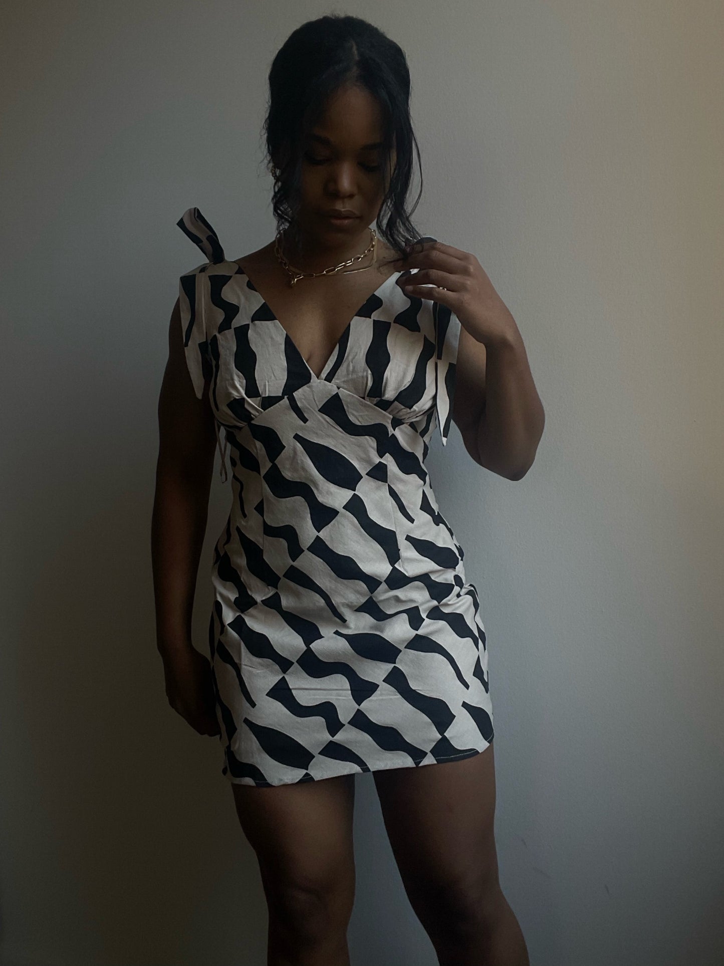 Freesia Tie-Strap Wave Check Mini Dress In Black & Taupe
