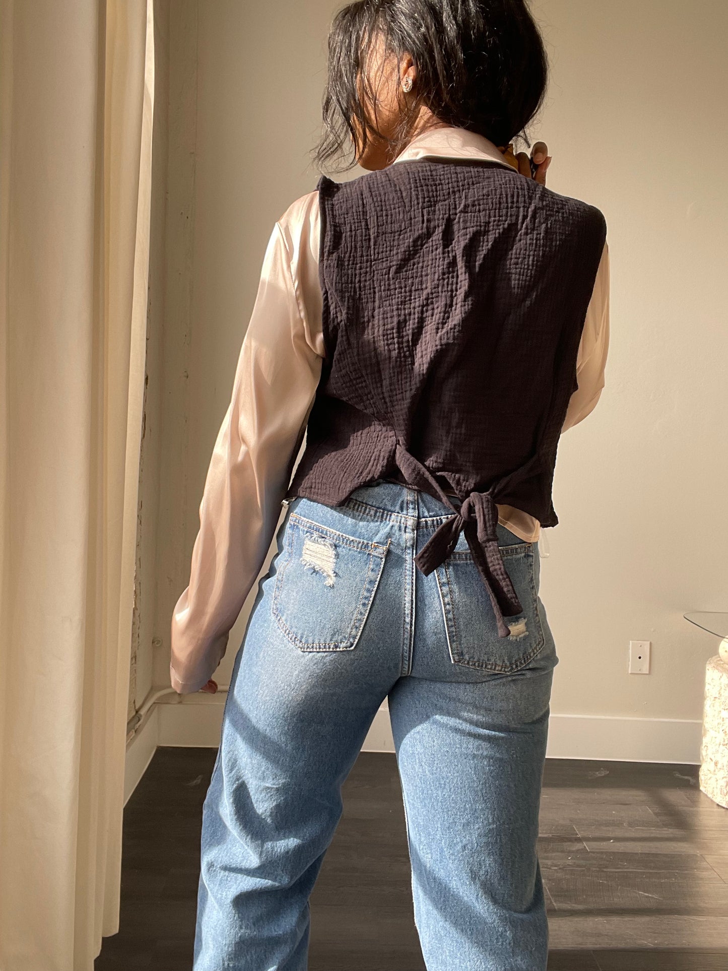 Monet Cotton Button Front Tie Back Vest In Black