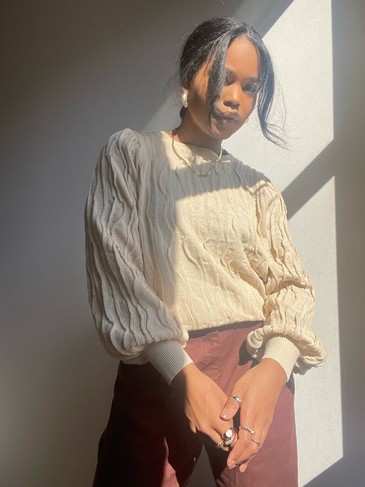 Neva Wave Crewneck Balloon Sleeve Pullover In Taupe
