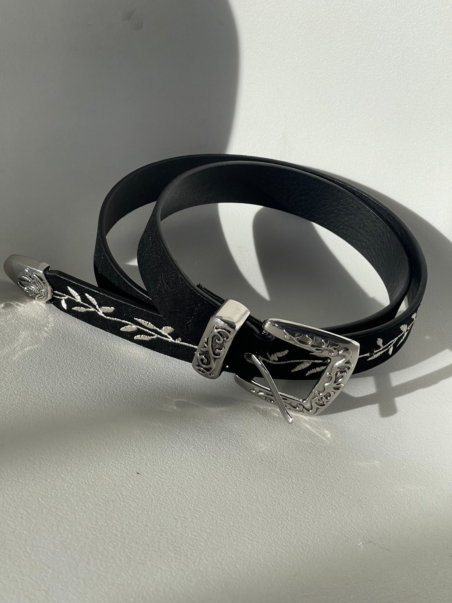 Caroline Velvet Western Floral Embroidery Belt In Black Silver