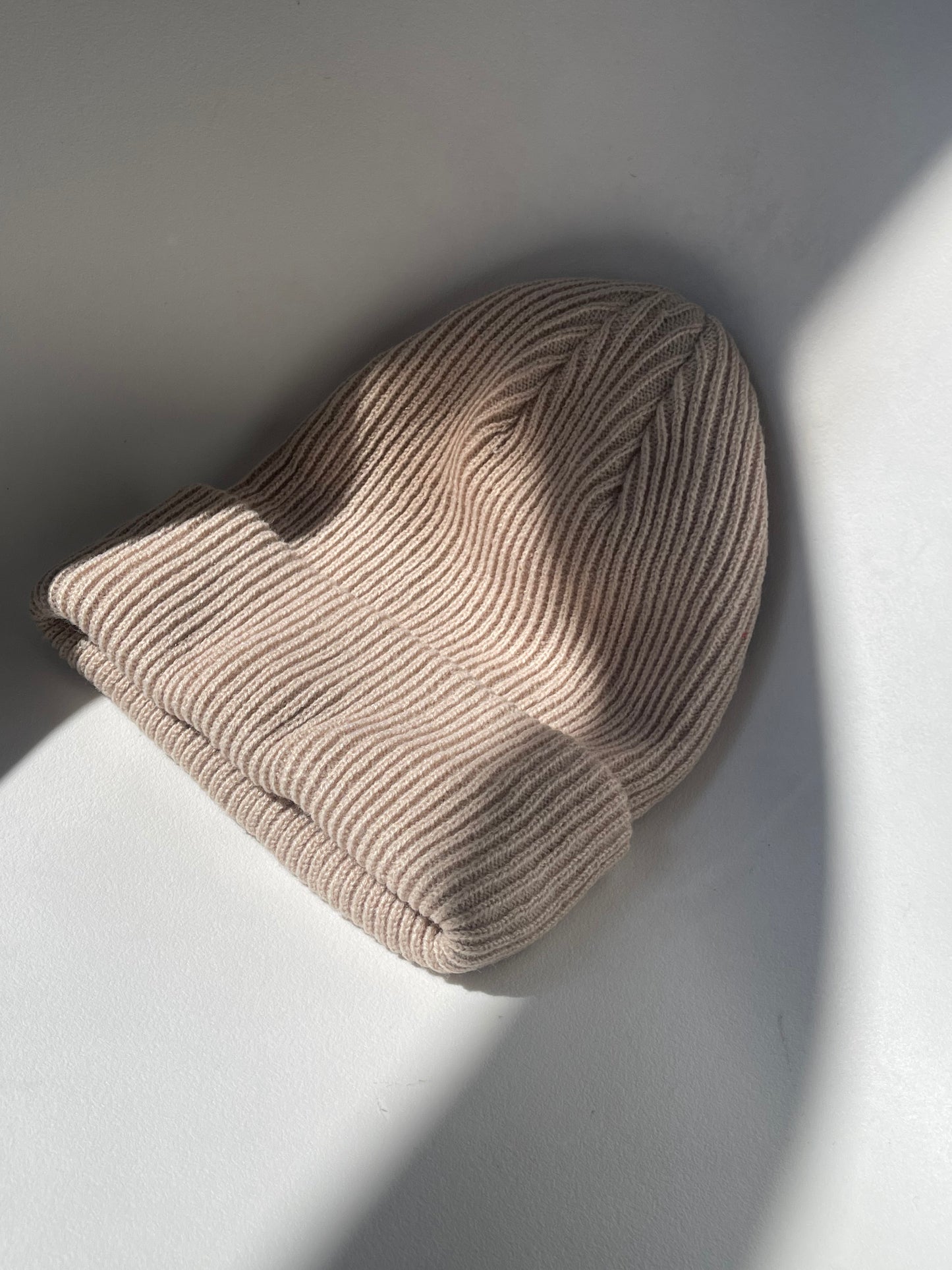 Colin Ribbed Knit Beanie Hat In Taupe