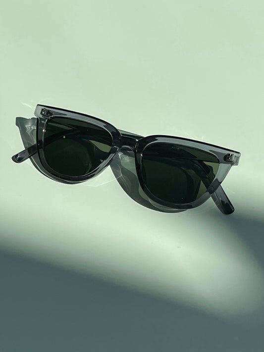 Regina Retro Square Sunglasses in Ice Grey