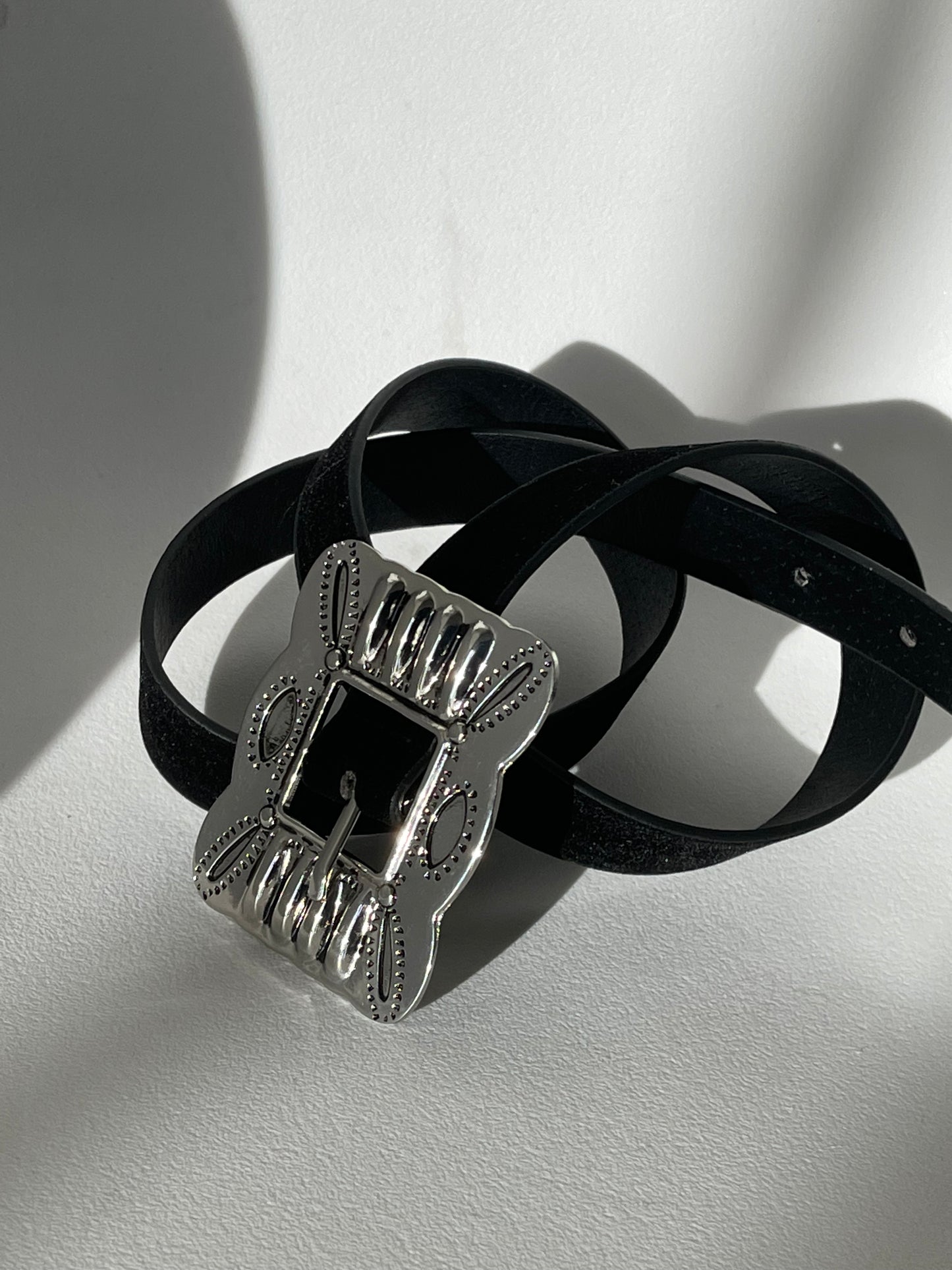 Danny Western Velvet Square Bucket Belt In Black Silver