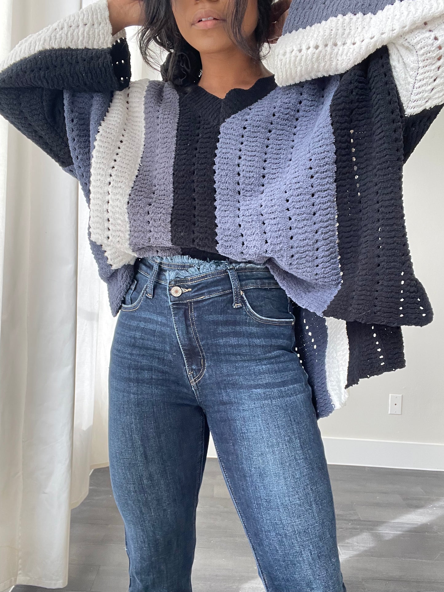 Carly 90s & Flared Jean In Indigo