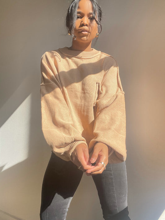Charlie Cropped Single Pocket Sweater In Dust Taupe