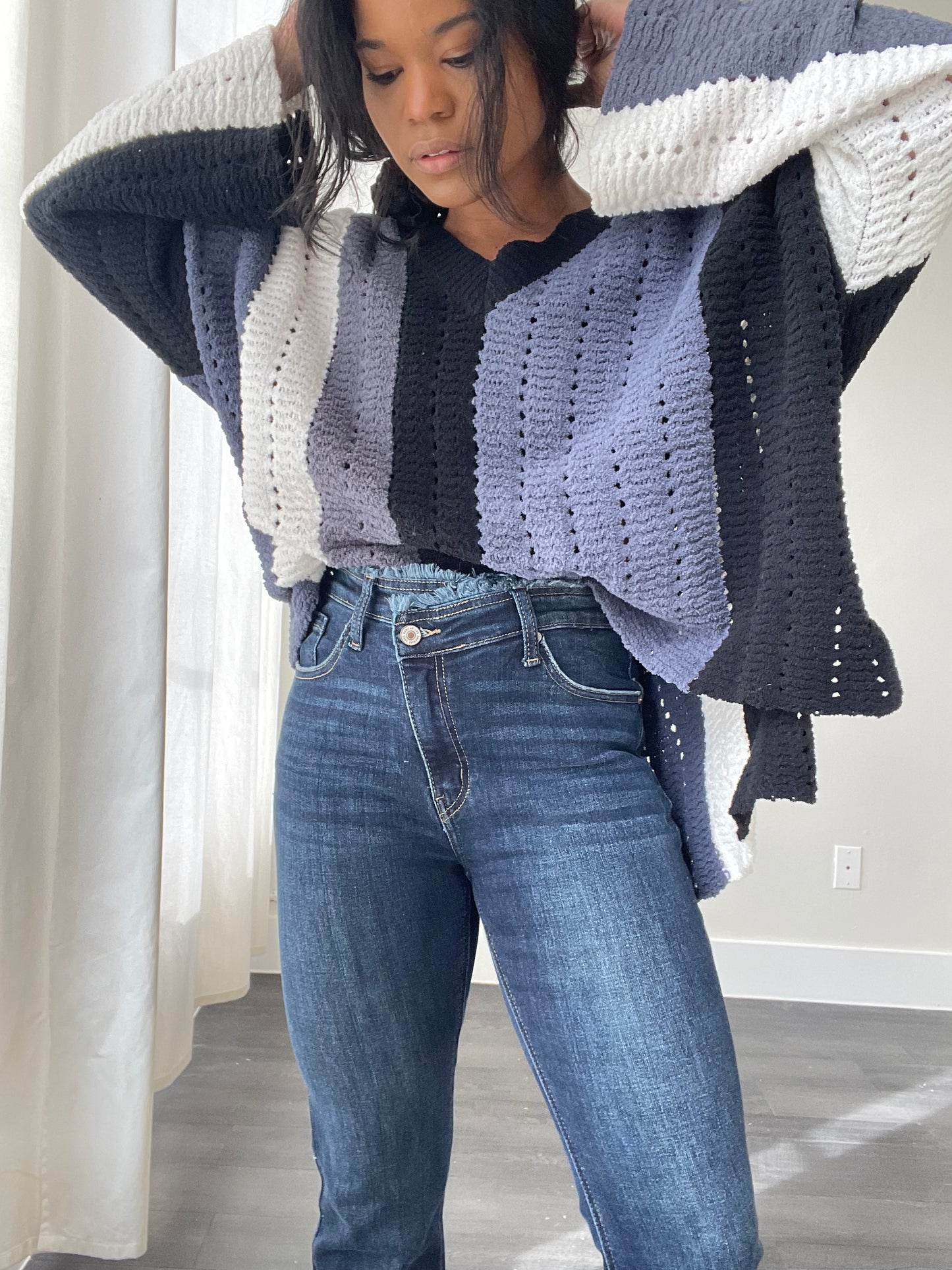 Carly 90s & Flared Jean In Indigo