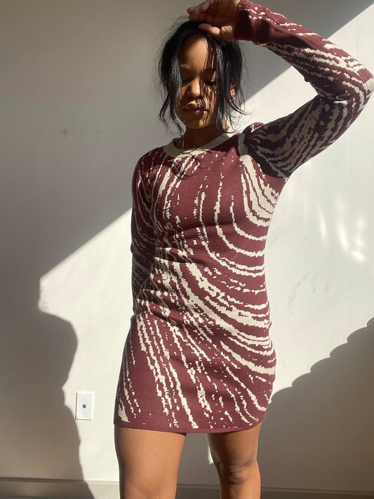 Elsa Long Sleeve Fitted Sweater Dress In Brown