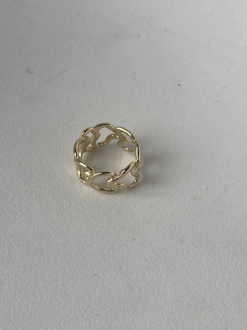 Organic Hollow Heart Band Ring In Gold