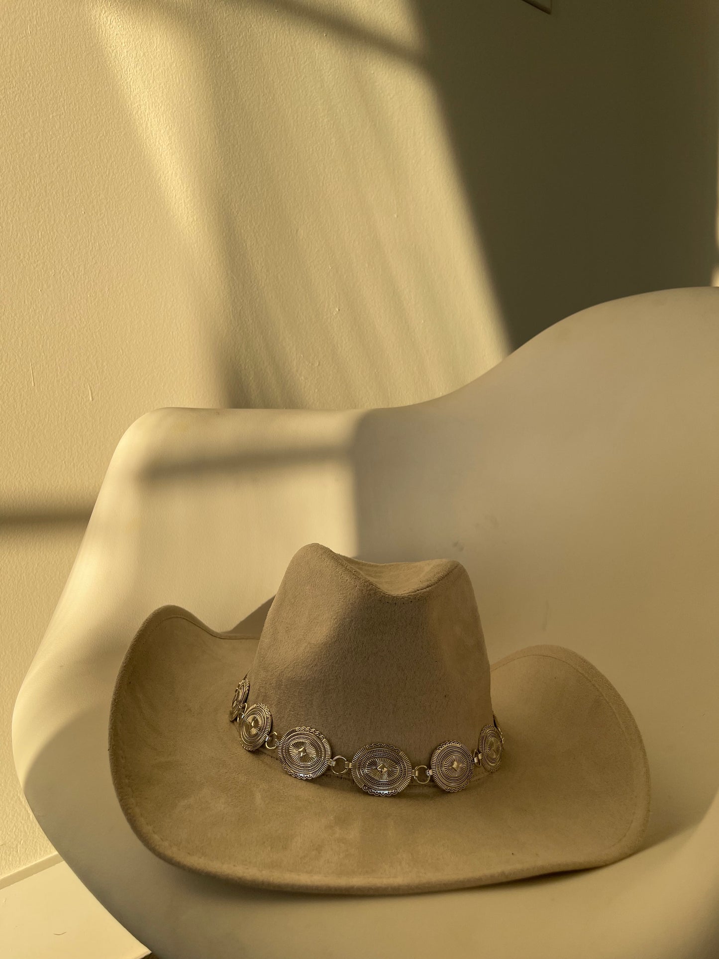 Hannah Western Silver Belt Cowboy Hat In Ivory Cream