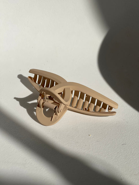 Megan Hair Claw Clip In Matte Taupe
