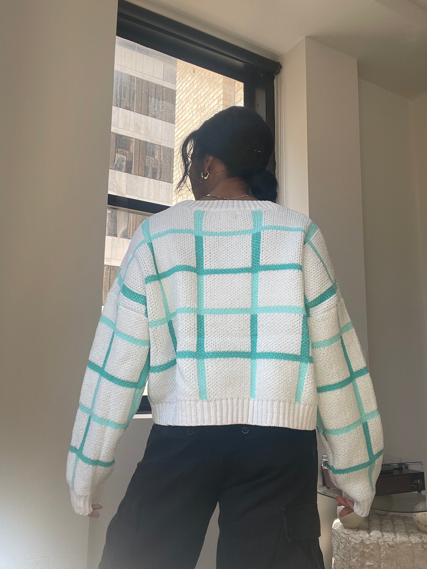 Kimberly Check Knit Pullover In White Teal