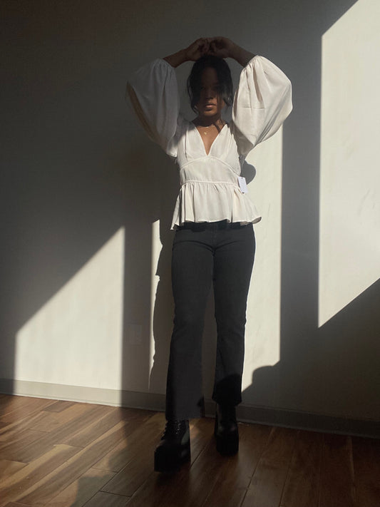 Maddie Balloon Sleeve Top In Cream