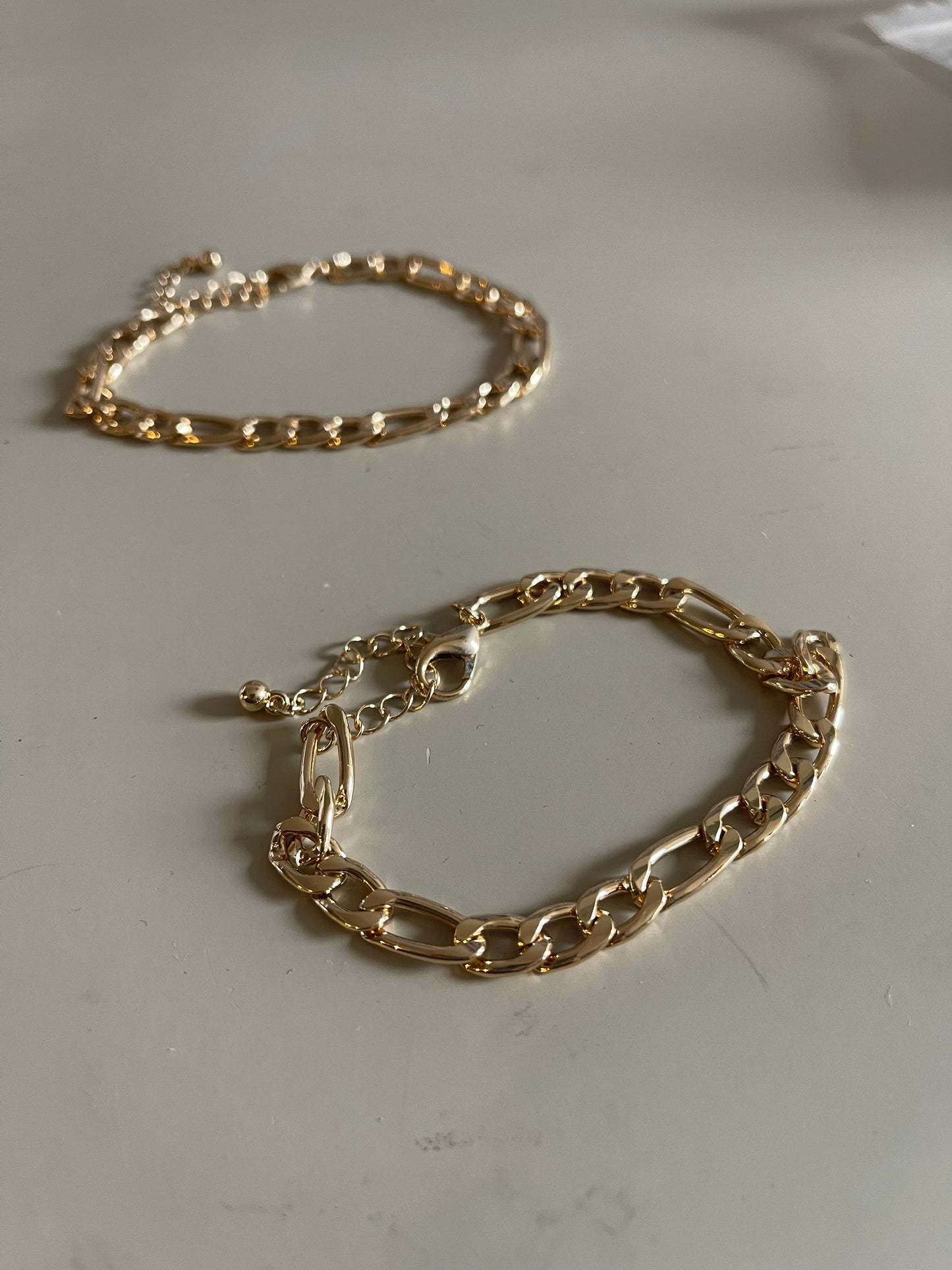 Classic Mid Double Link Chain Bracelet Set In Gold
