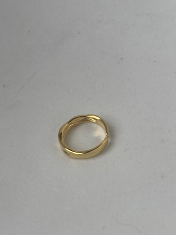 Devi Single Band Ring In Gold