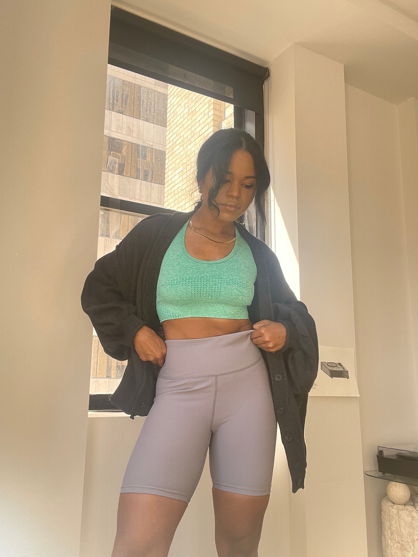 Sarai Ribbed Biker Shorts In Grey