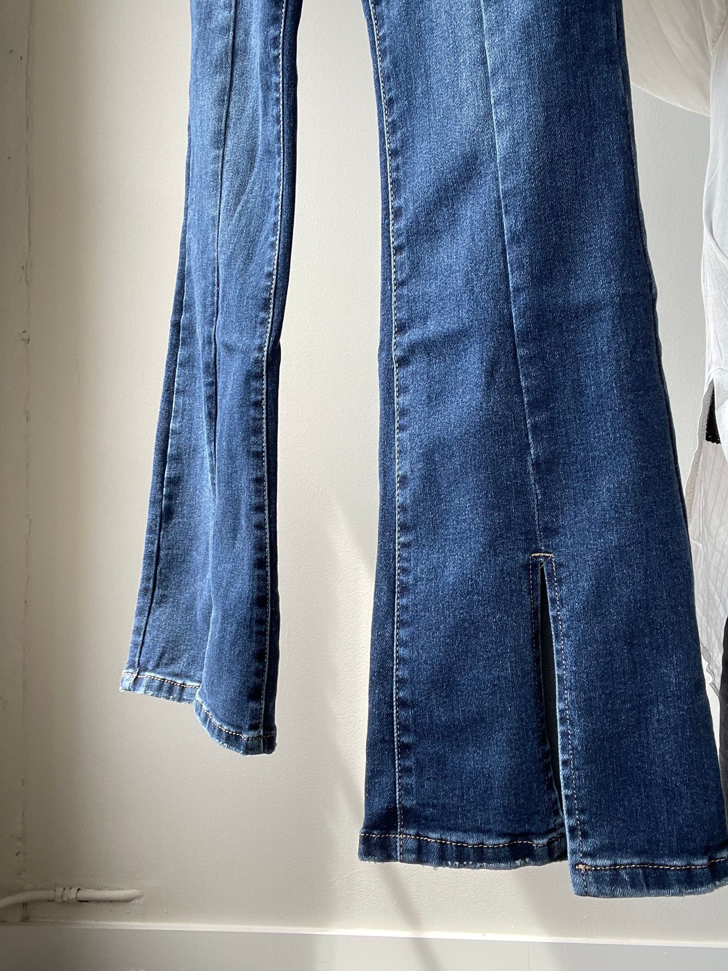 Riki Split Flared Denim Jean In Indigo