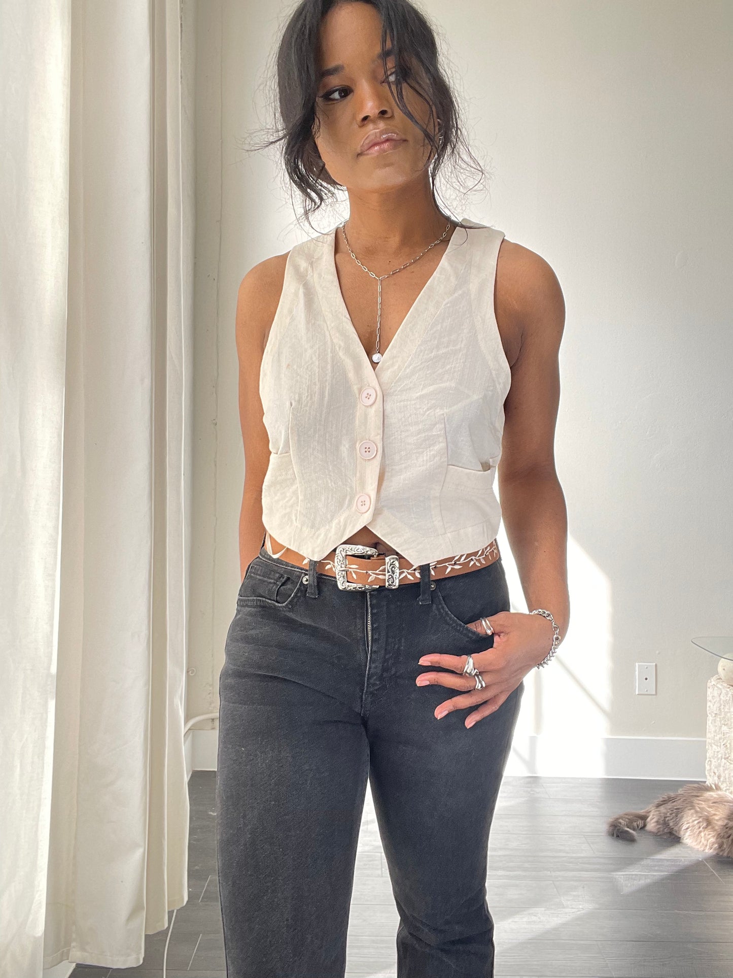 Lily Open Back Tie Pocket Vest In Natural