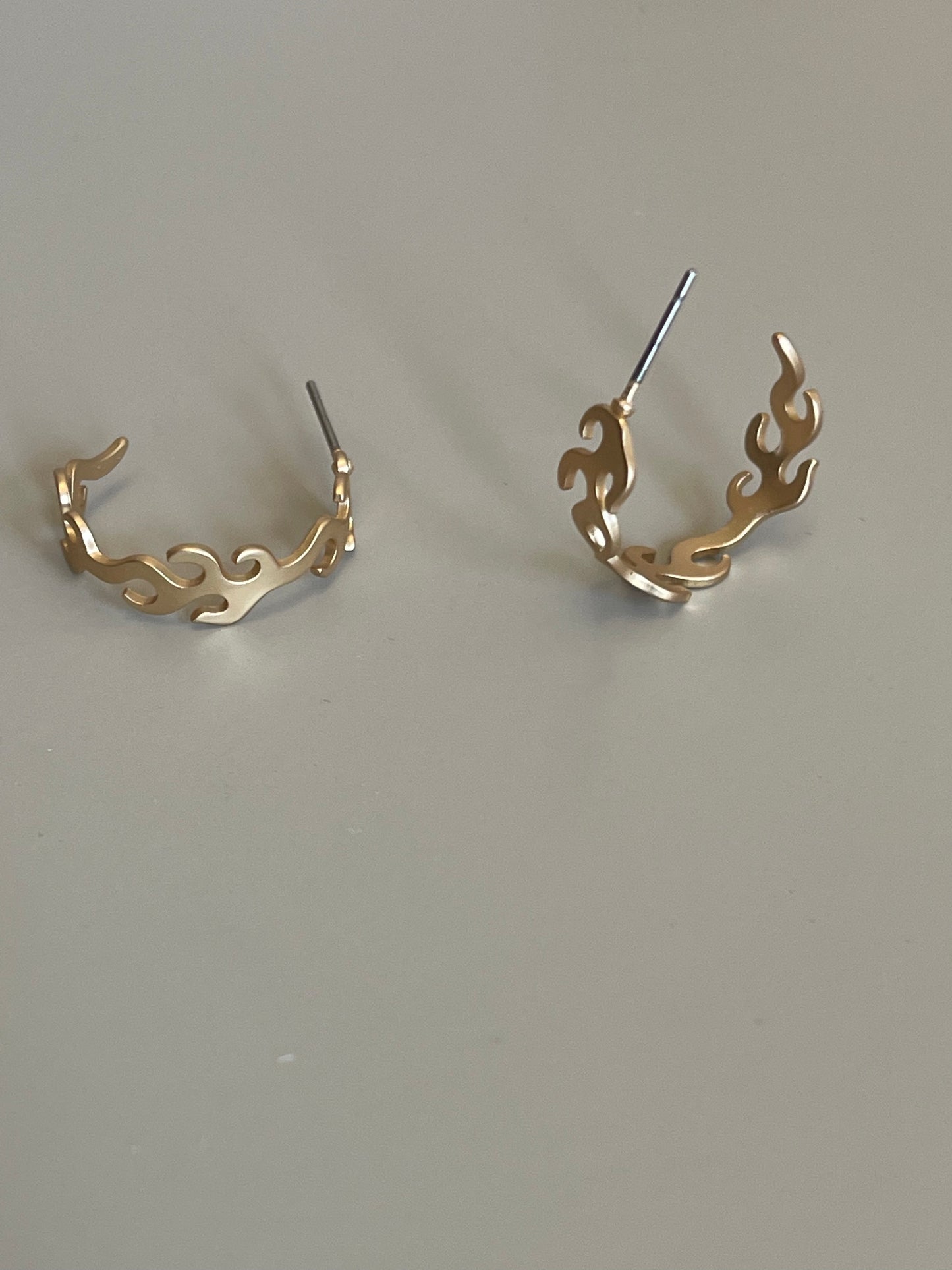 Harleys Flame Hug Hoop Earring In Warm Gold