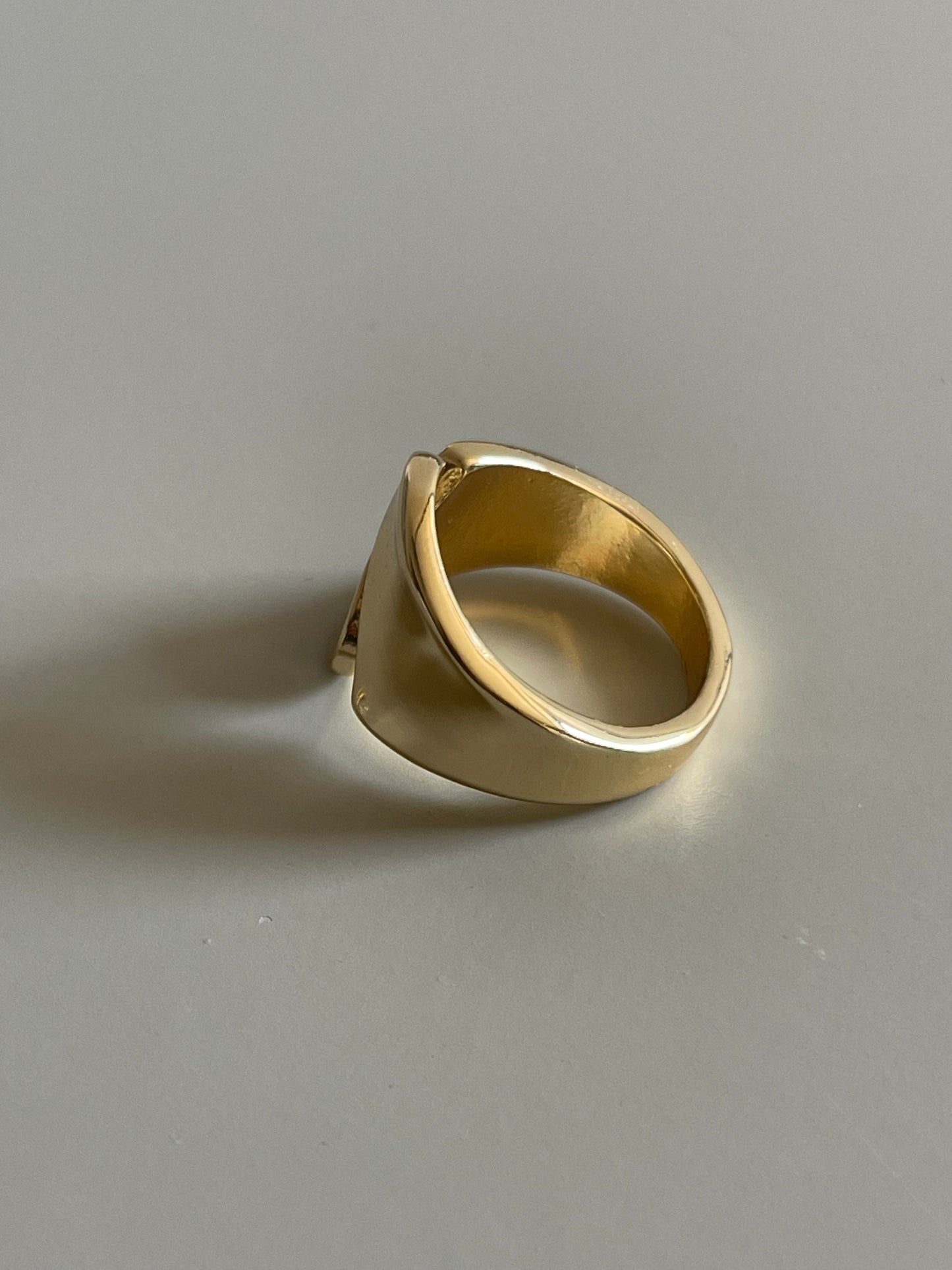 River Statement Ring In Gold