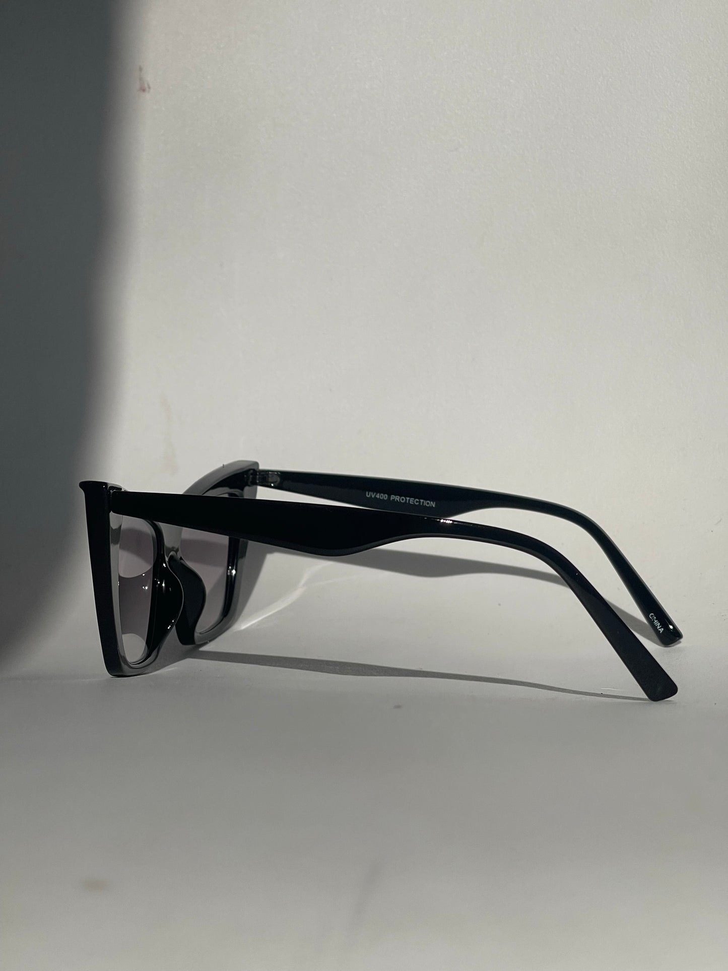 Muir Cat Eye Sunglasses In Transparent Black