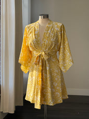 Kinsey Floral Kimono Tie Front Dress In Lemon