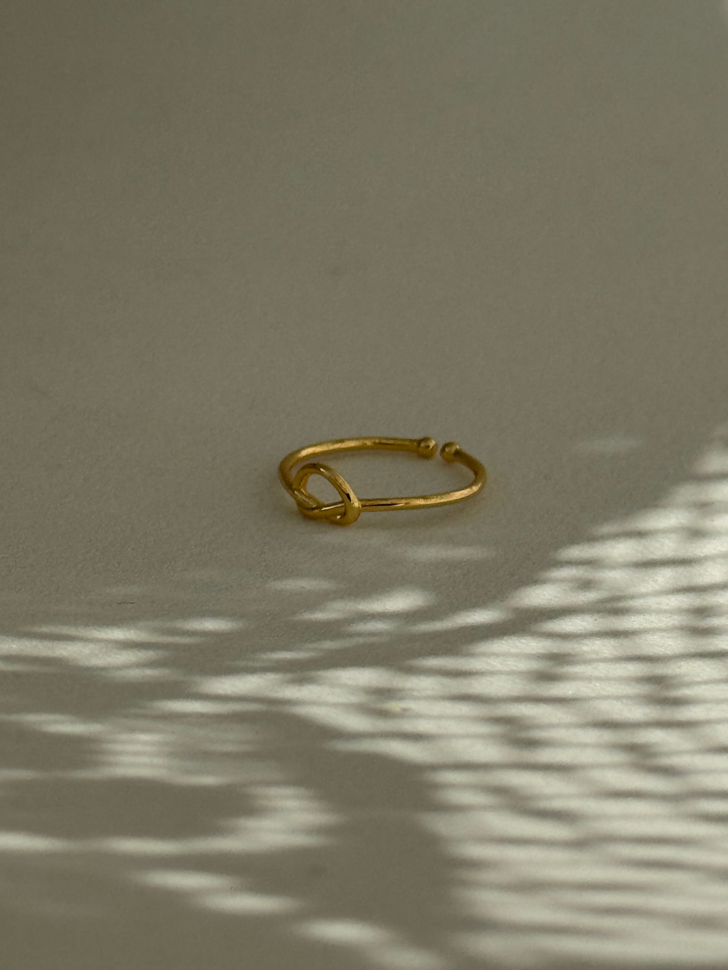 Forney Forgot Me Knot Ring In Gold￼ ￼