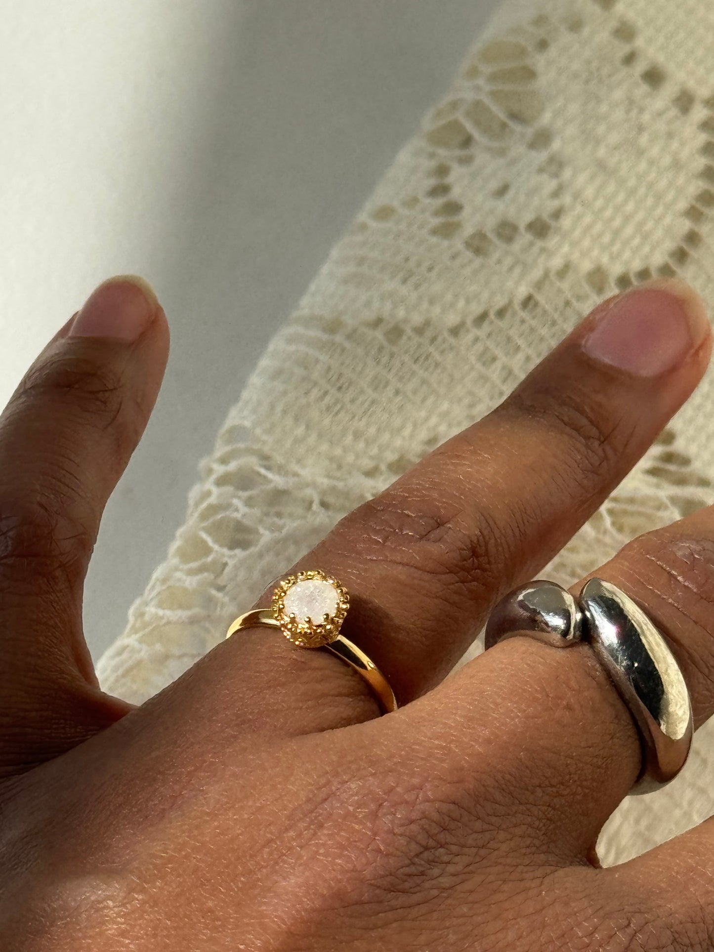 Pacey Single Charm & Band Ring In Ivory Gold