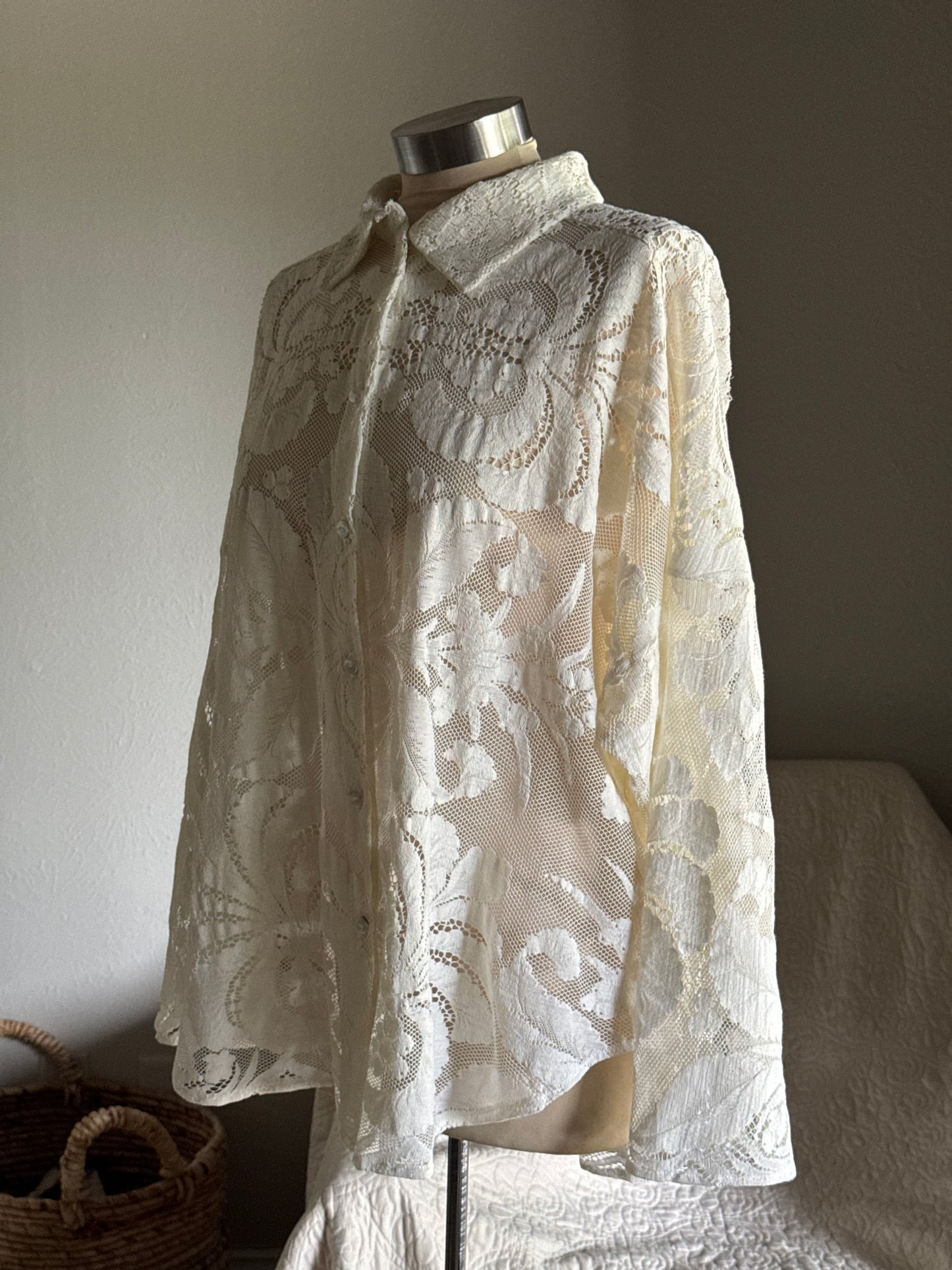 Ladell Handcrafted Vintage Button down Shirt In Vanilla￼