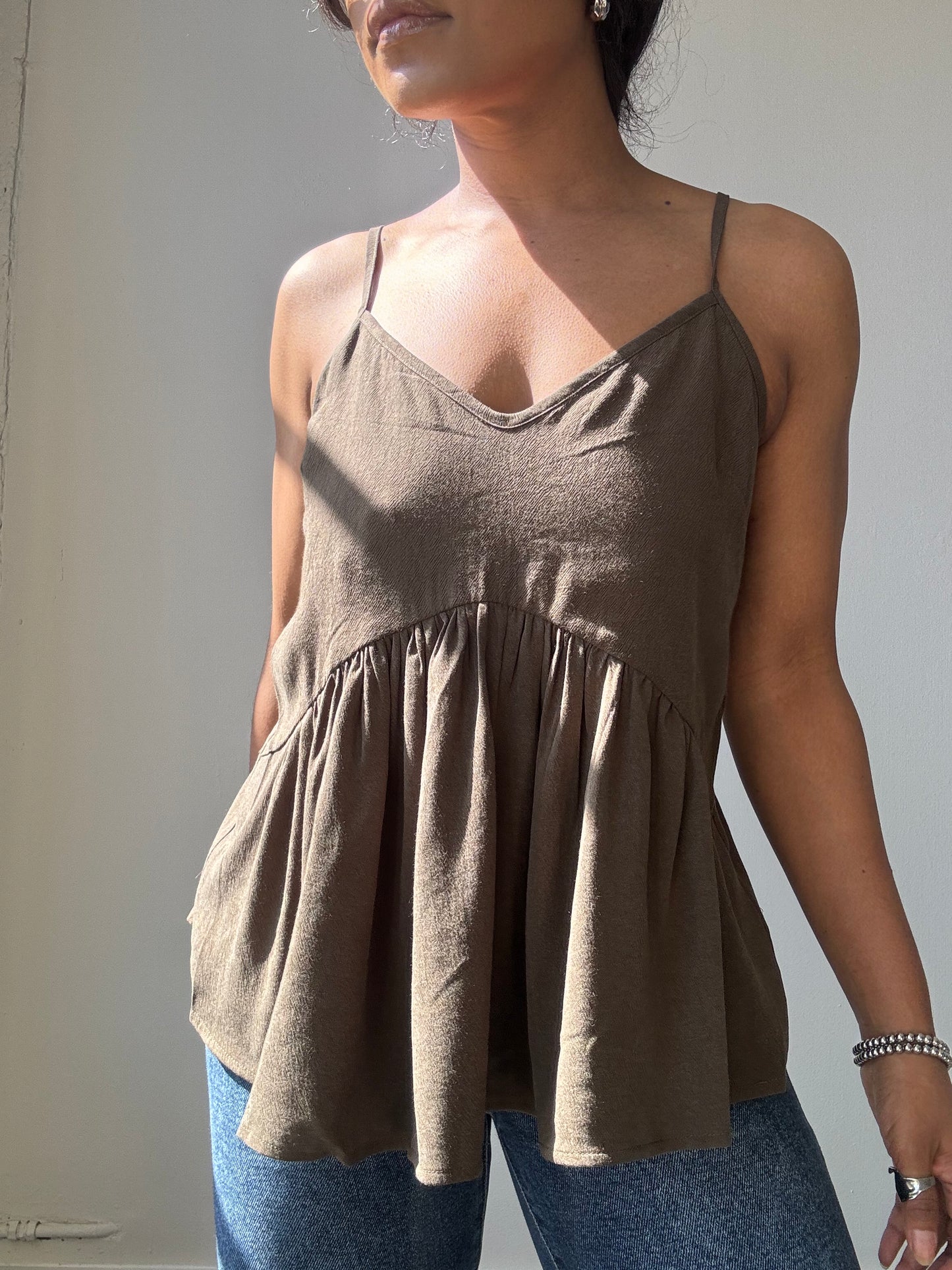 Sydney Cotton Open Back Cami In Army Green