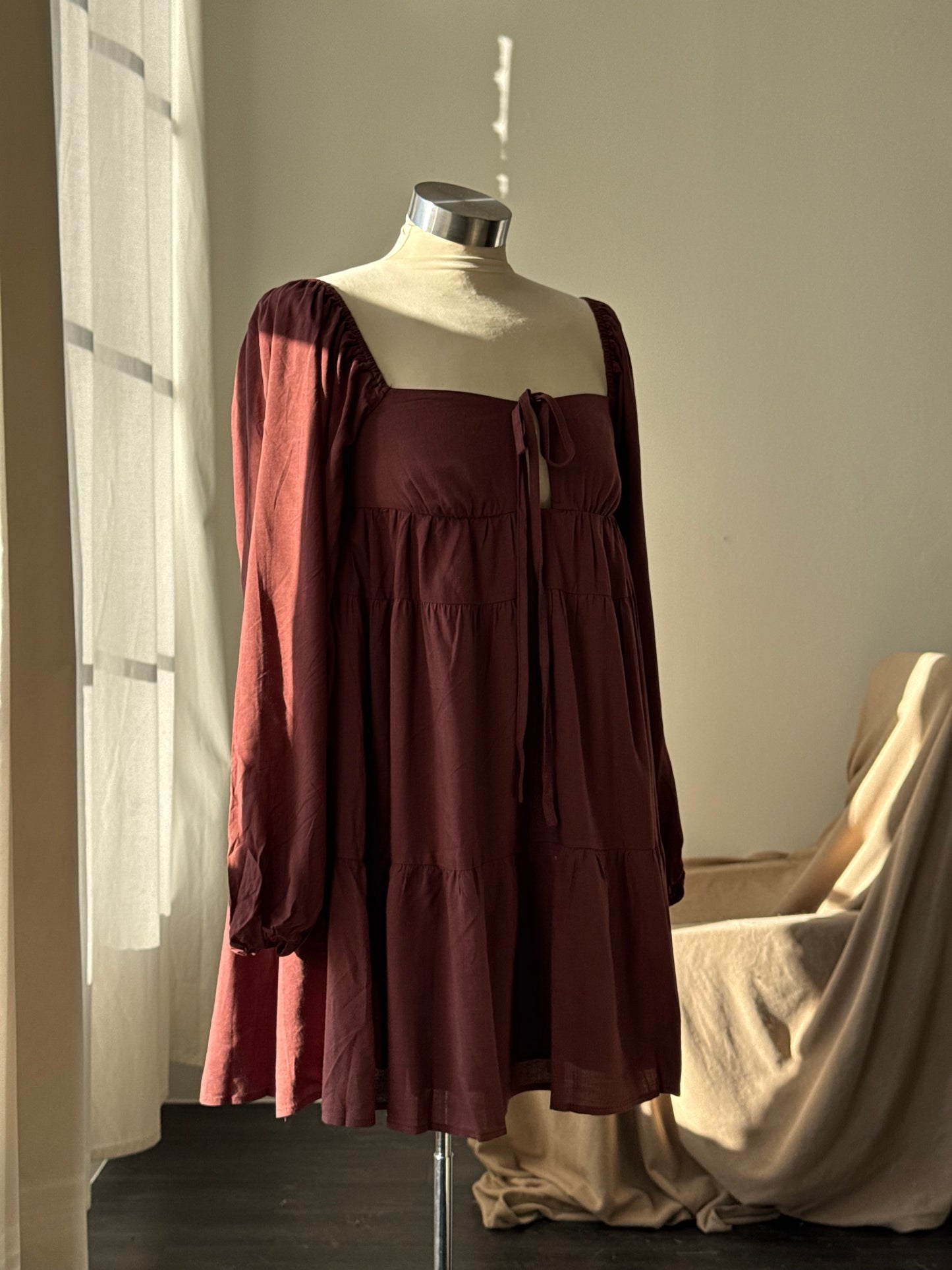 Fluorine Linen Balloon Sleeve Tie Front Dress In Chocolate Brown￼