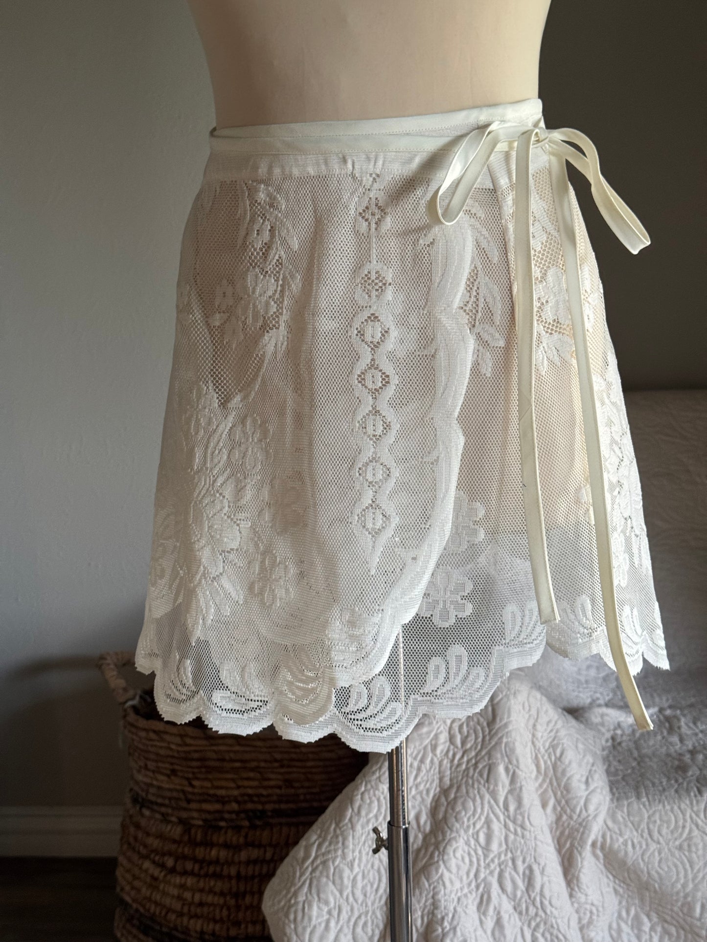 Delaney Handcrafted Vintage Lace Wrap Skirt￼