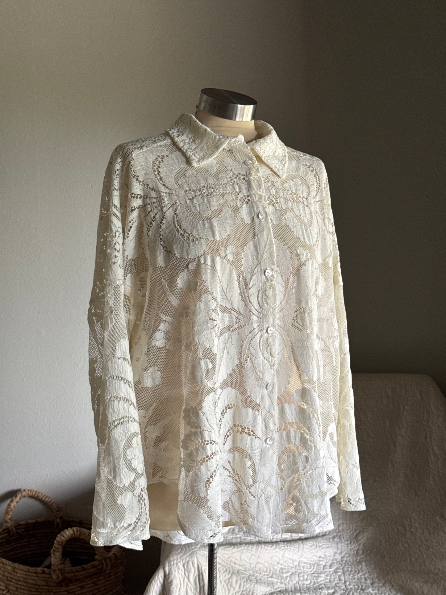 Ladell Handcrafted Vintage Button down Shirt In Vanilla￼