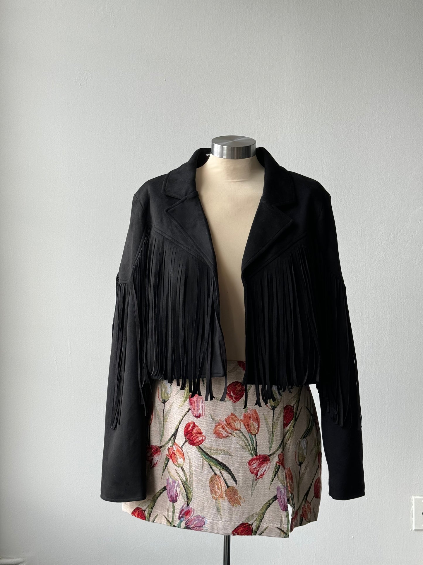 Pattie Classic Cropped Fringe Jacket In Black