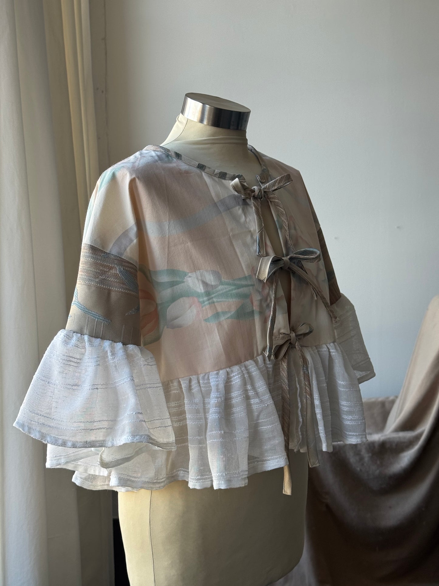 Dorothy Handcrafted Vintage Ruffle Tie Top In 80s Wallpaper