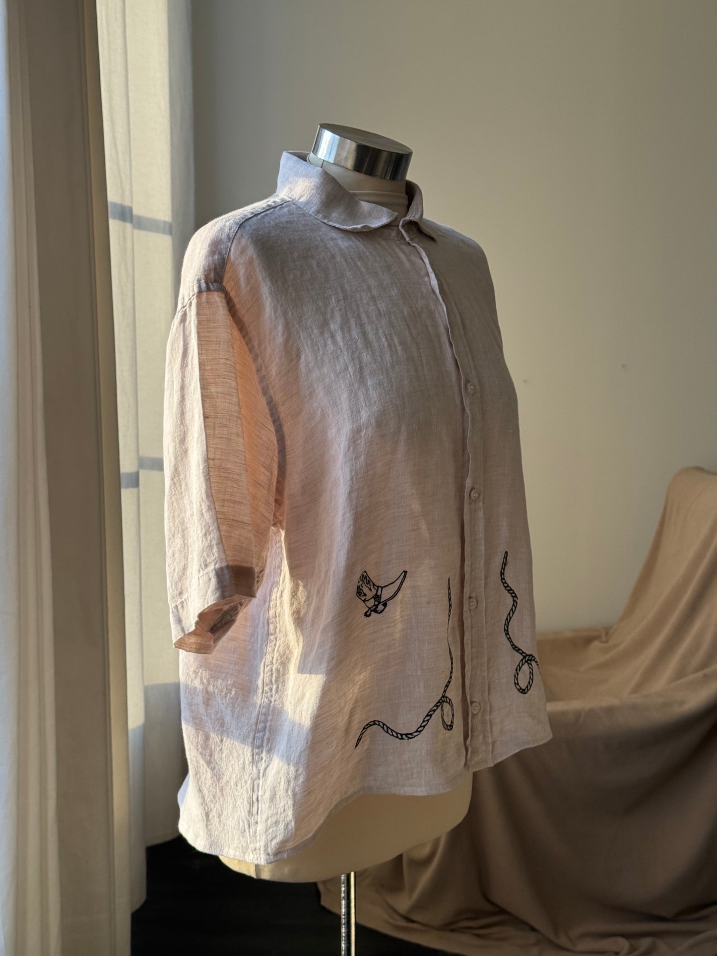 Judy Handcrafted Sad Songs Cropped Linen Button Down Short Sleeve In Natural