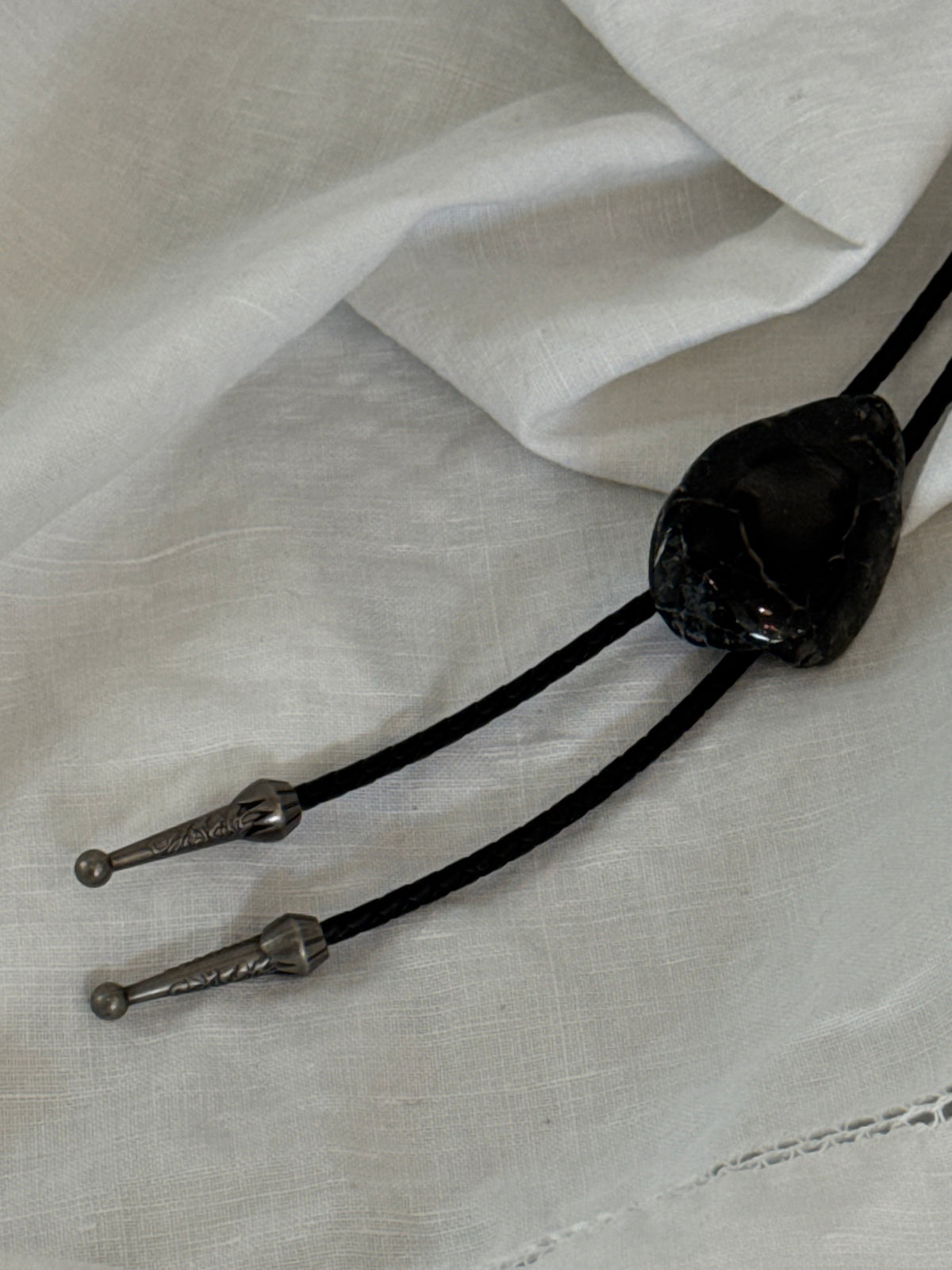Handcrafted Agate Bolo Tie In Black Canon