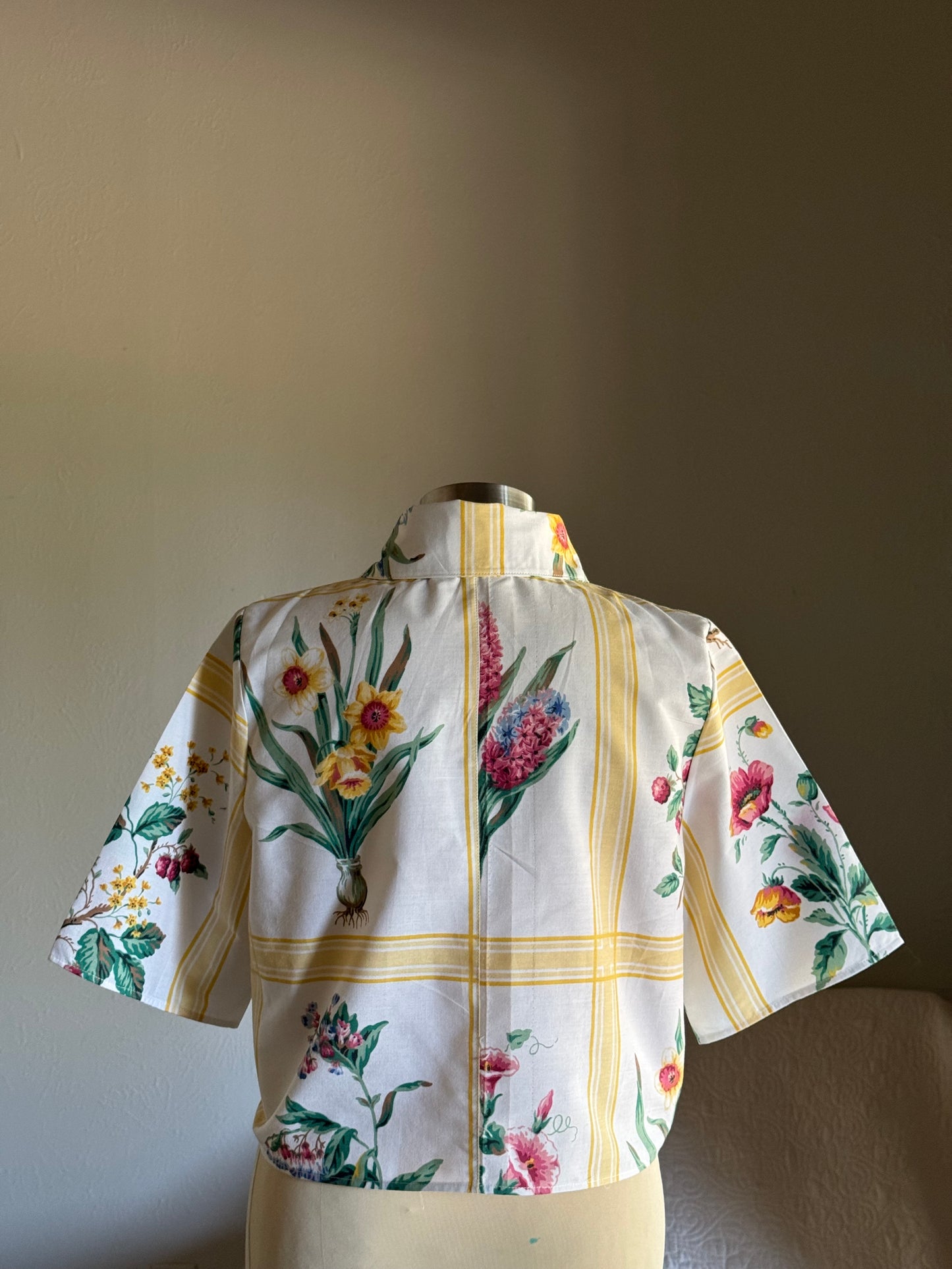 Judy Handcrafted Cropped Button Down￼
